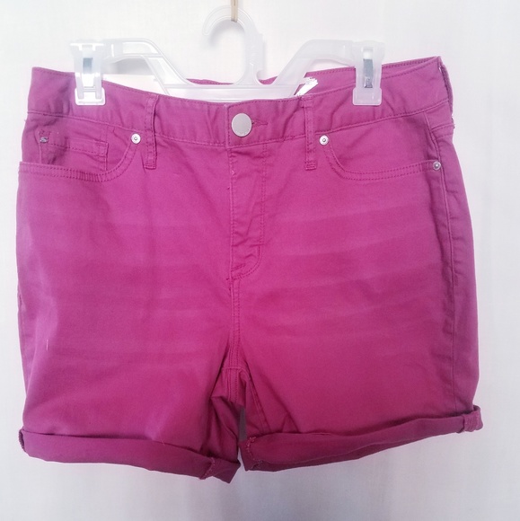 Seven7 Denim - Seven7 Weekend Denim Rolled cuff Shorts